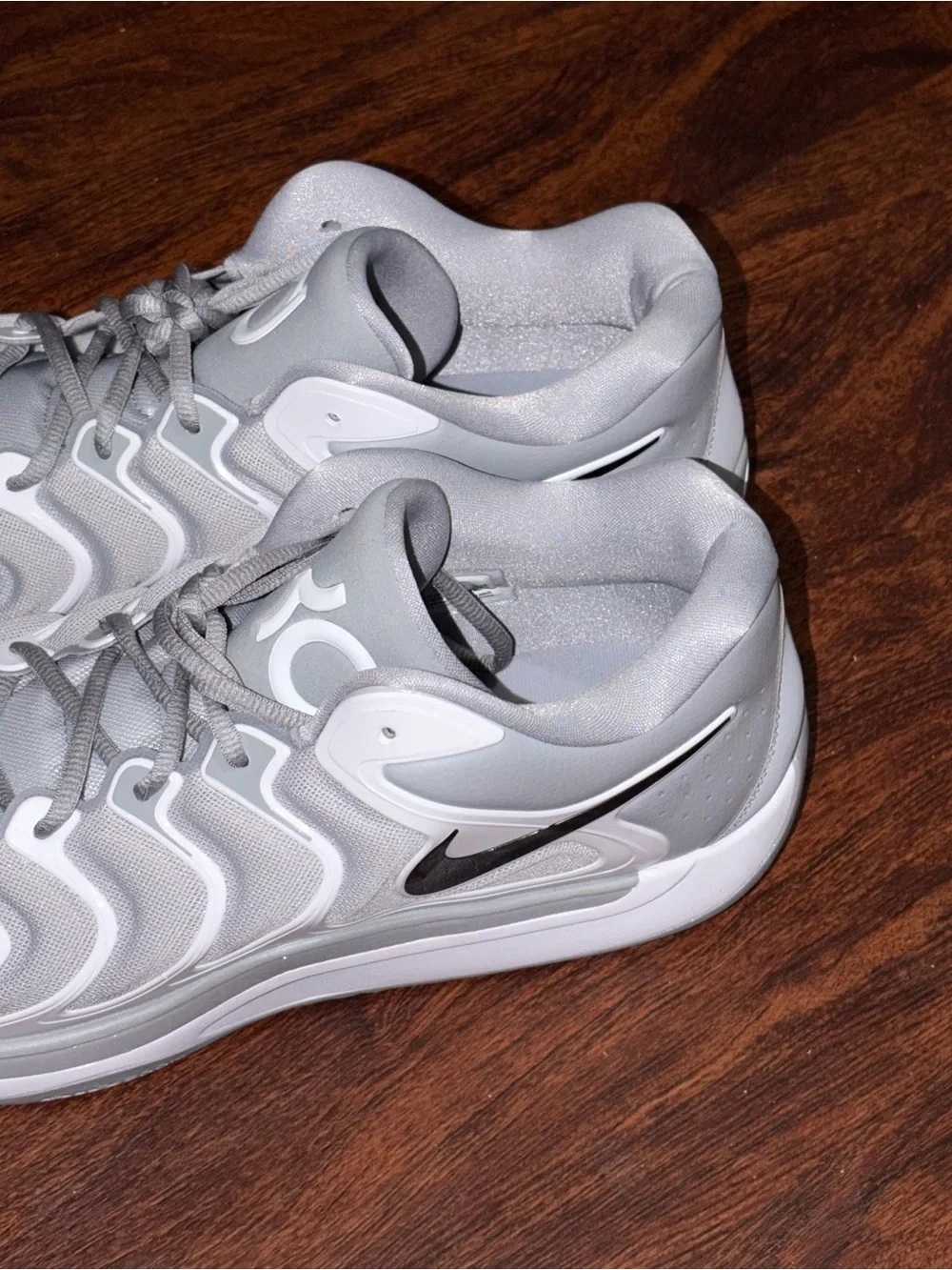 Nike size 16 Training Sneakers basketball